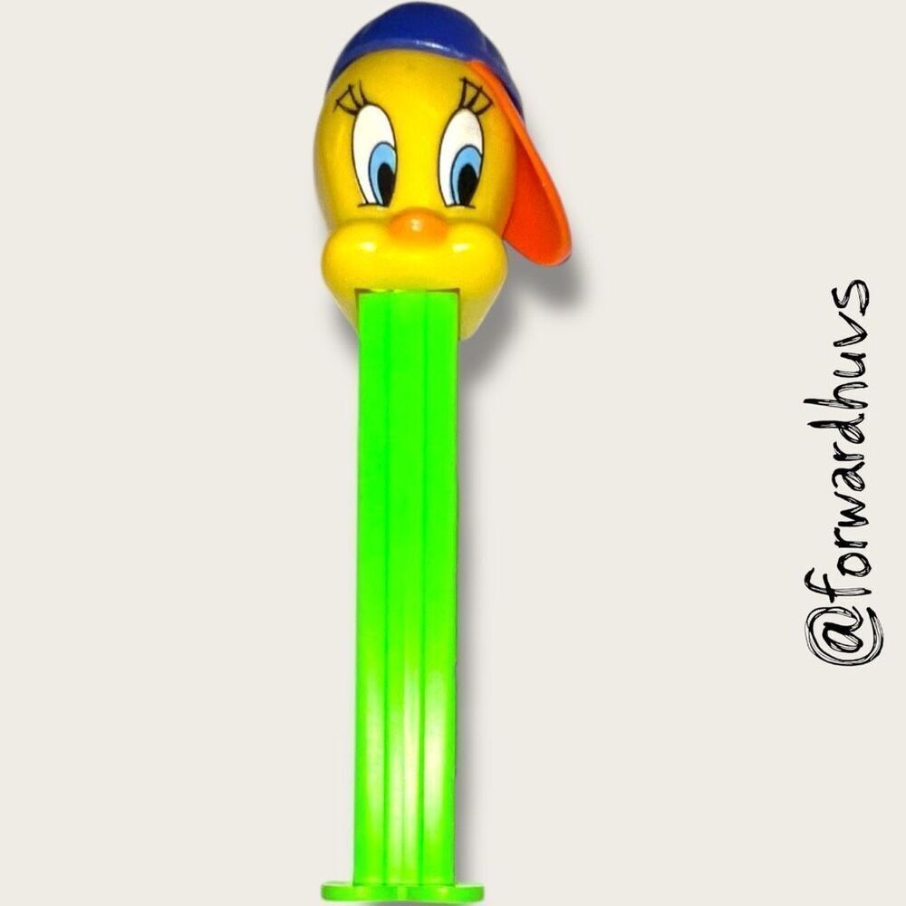 Vintage Tweety Bird Looney Tunes Pez Dispenser